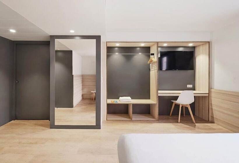 标准单人间, Hostal Lami