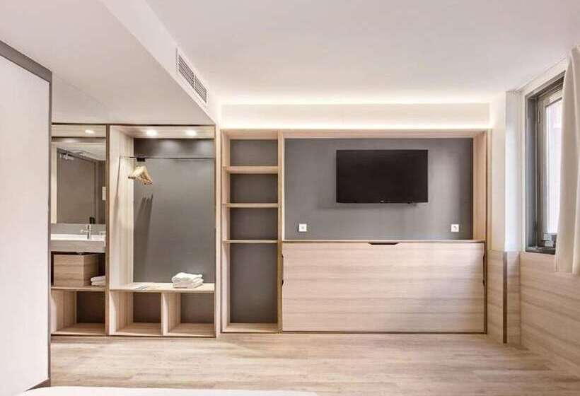 Номер Стандарт Трехместный, Hostal Lami