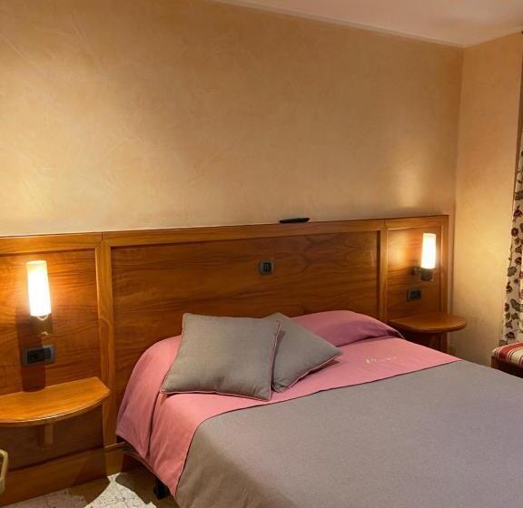 اتاق استاندارد, Hostal Montaña
