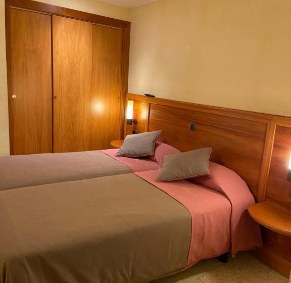 اتاق استاندارد, Hostal Montaña