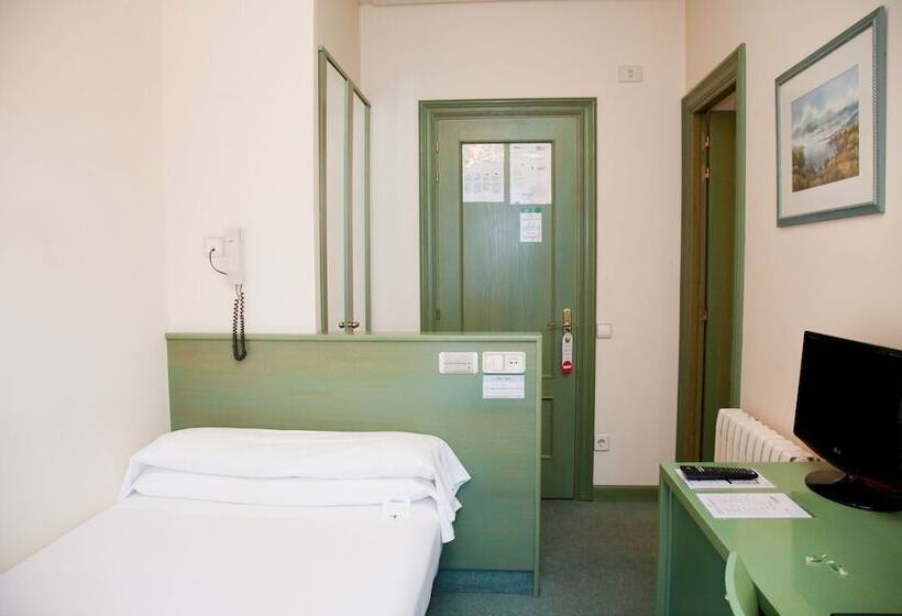 Одноместный Номер Basic, Hostal Navarra