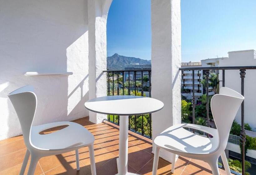 Трехместный Номер Deluxe, Occidental Puerto Banús