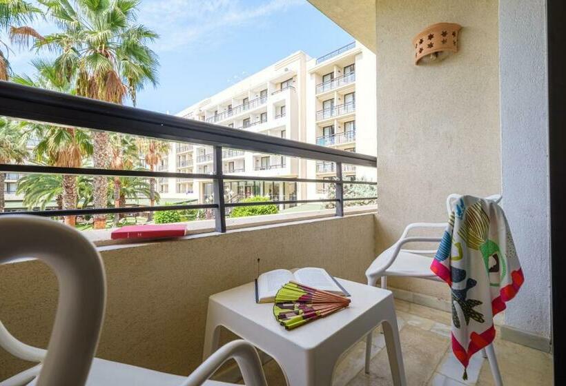 Habitación Triple Estándar, Estival Islantilla