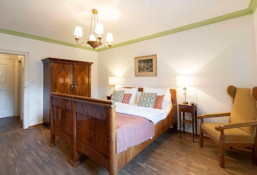اتاق استاندارد, Der Schlosswirt Zu Anif   Biedermeierhotel Und Restaurant