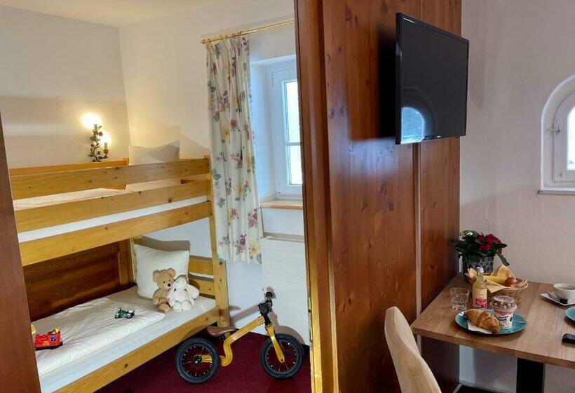 Семейный Номер, Waldhotel Seefeld