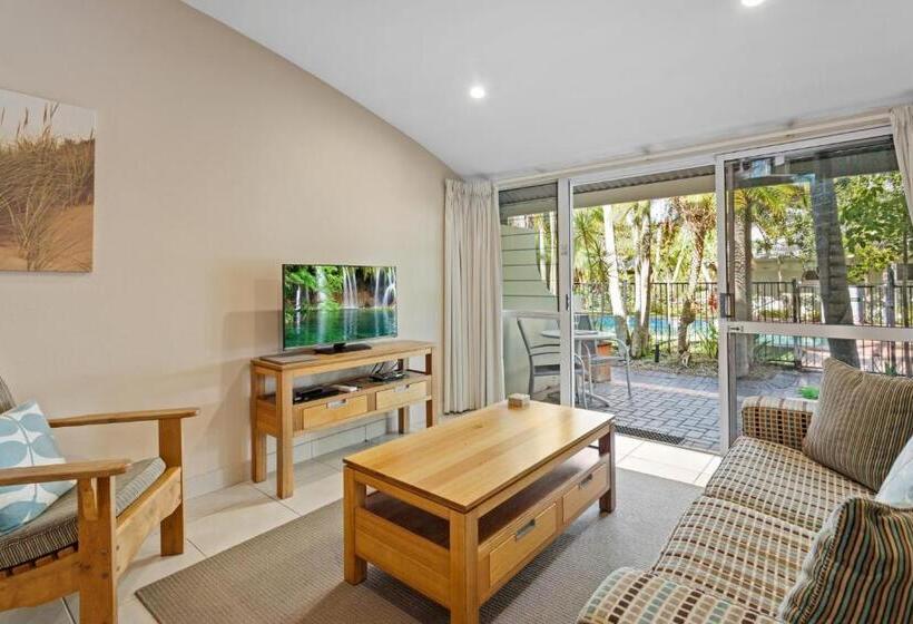Апартаменты Superior 1 Спальня Вид на Бассейн, Caribbean Noosa