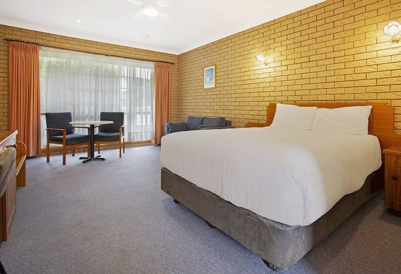 이그제큐티브 스위트, Manifold Motor Inn