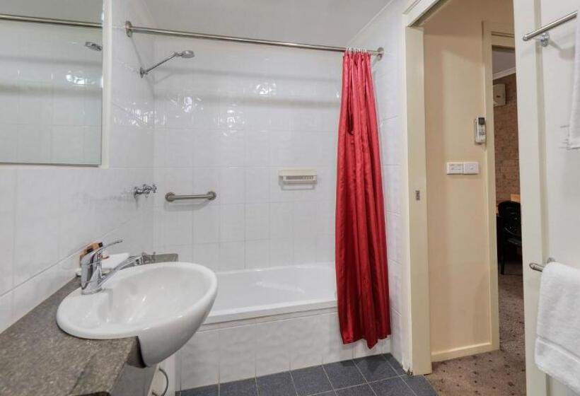 스위트, Ashton Motel