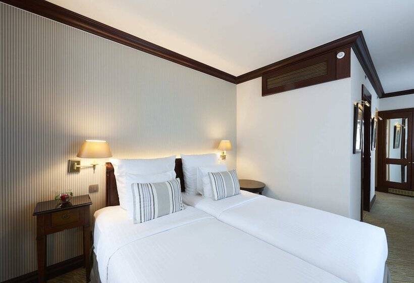 اتاق کلاسیک, Warwick Brussels  Grand Place