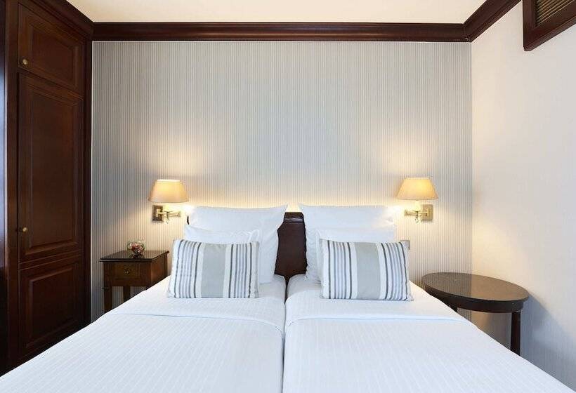 اتاق کلاسیک, Warwick Brussels  Grand Place