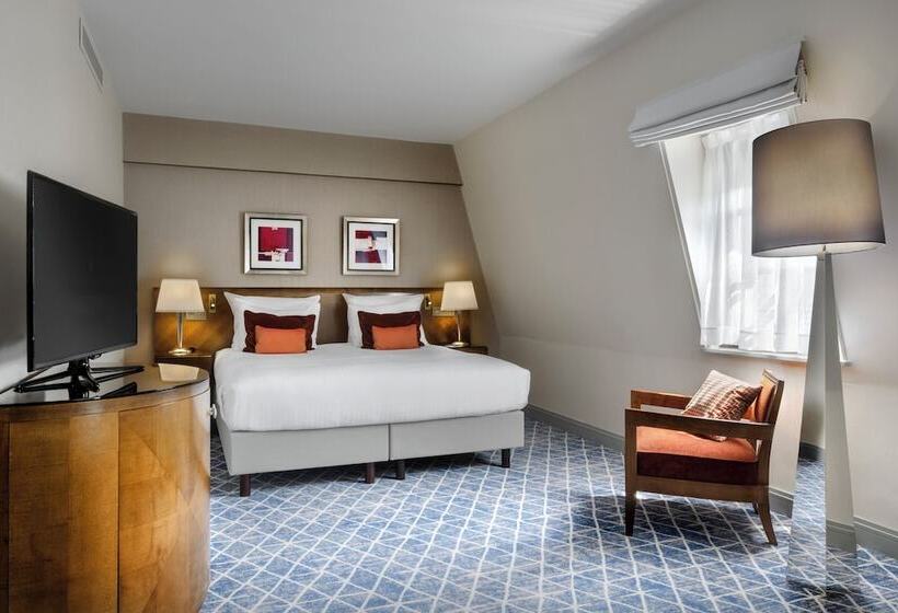 اتاق لوکس, Warwick Brussels  Grand Place