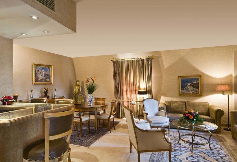 سوئیت رویال, Warwick Brussels  Grand Place