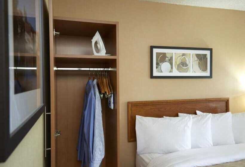 Стандартный Номер Нижний Этаж, Comfort Inn Gatineau