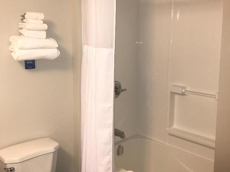 سوییت, Travelodge By Wyndham Sydney