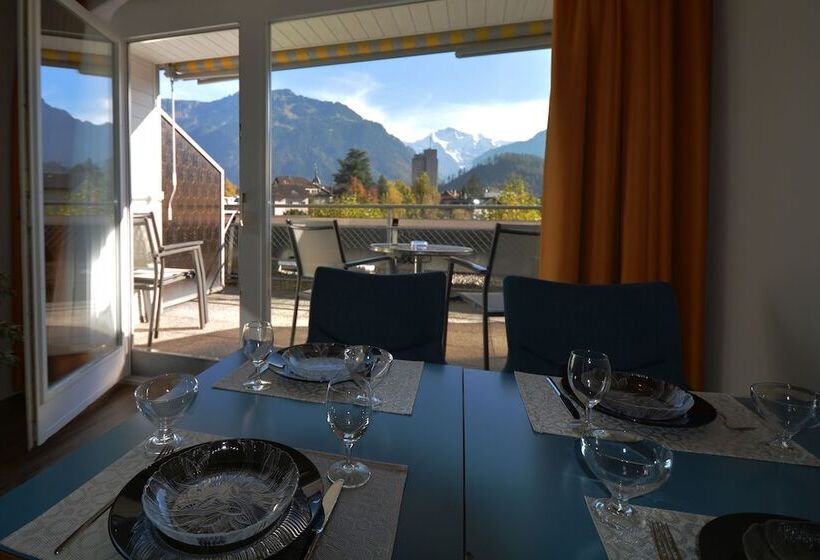 Апартаменты 2 Спальни с Террасой, Hop Apartments & Suites