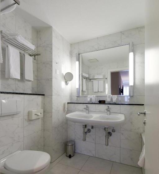 اتاق استاندارد چهار تخته, Altstadt Hotel Krone Luzern