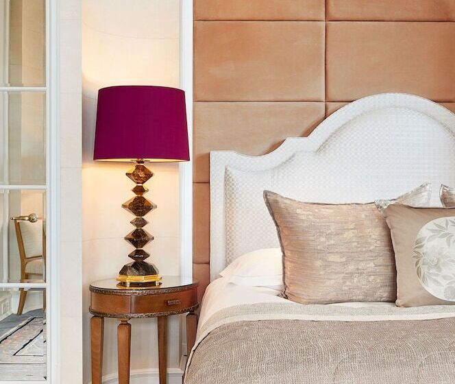 سوییت جونیور لوکس, Baur Au Lac
