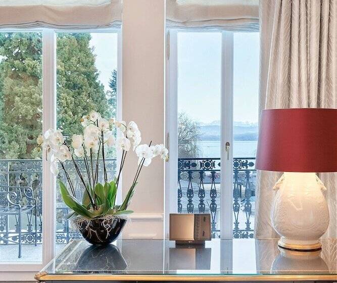 سوییت لوکس, Baur Au Lac