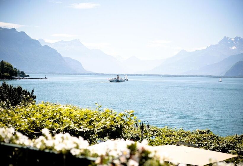 디럭스 룸 호수 전망, Hôtel Des Trois Couronnes & Spa   The Leading Hotels Of The World