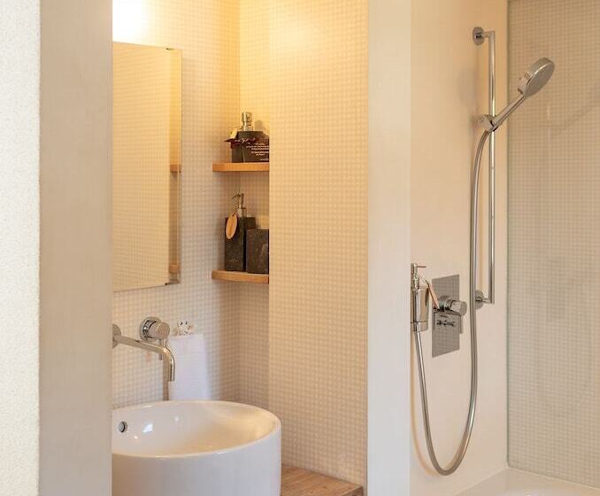 اتاق استاندارد, Maiensässhotel Guarda Val