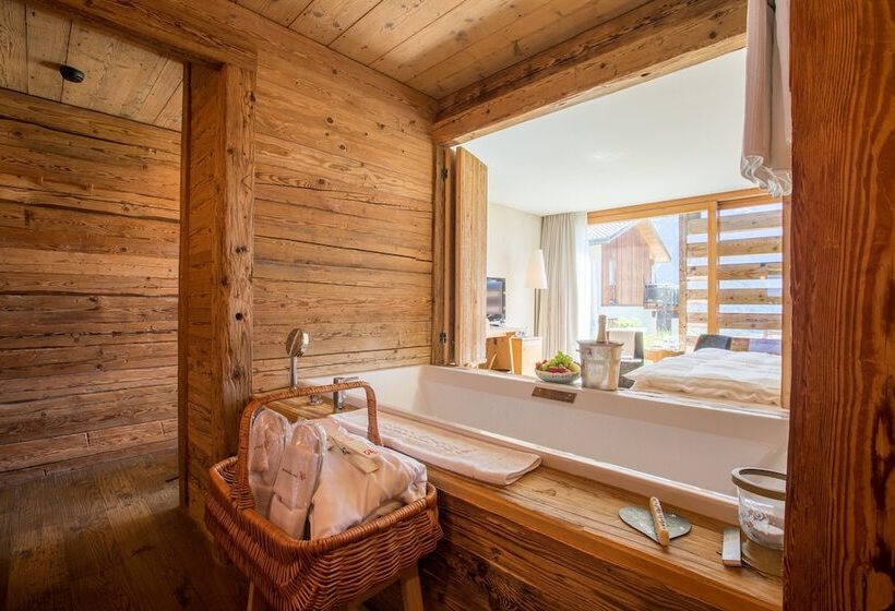 اتاق استاندارد, Maiensässhotel Guarda Val