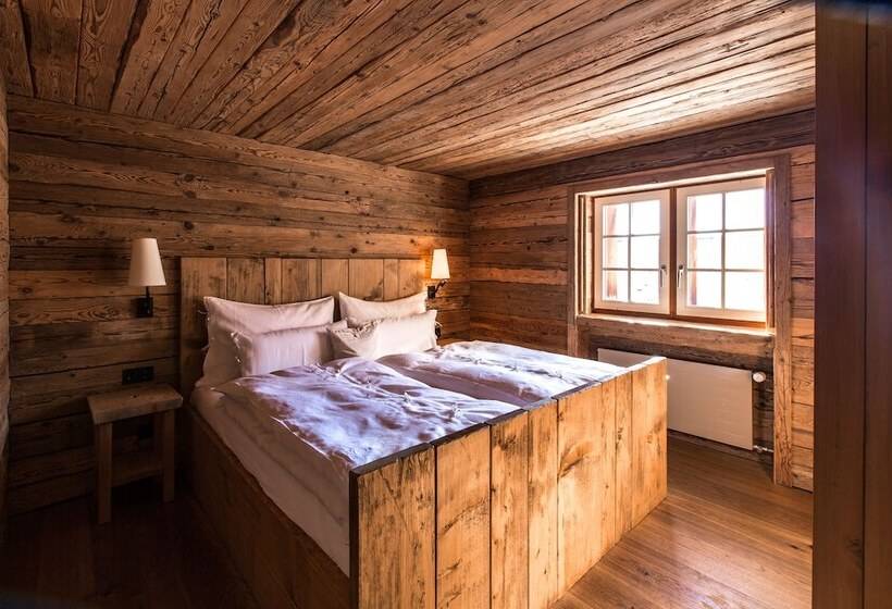 اتاق استاندارد, Maiensässhotel Guarda Val
