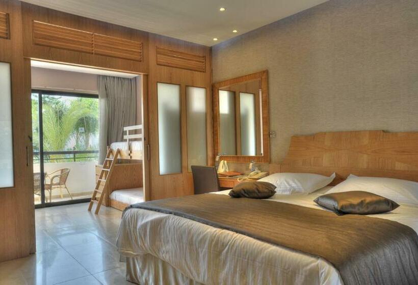 家庭套房, Adams Beach Hotel & Spa