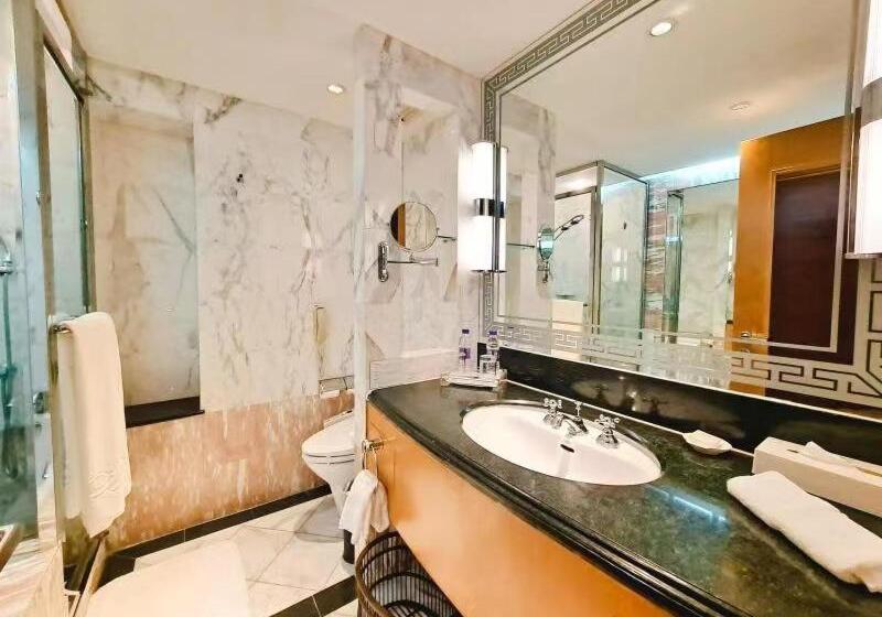 سوییت, Furama Hotel Dalian