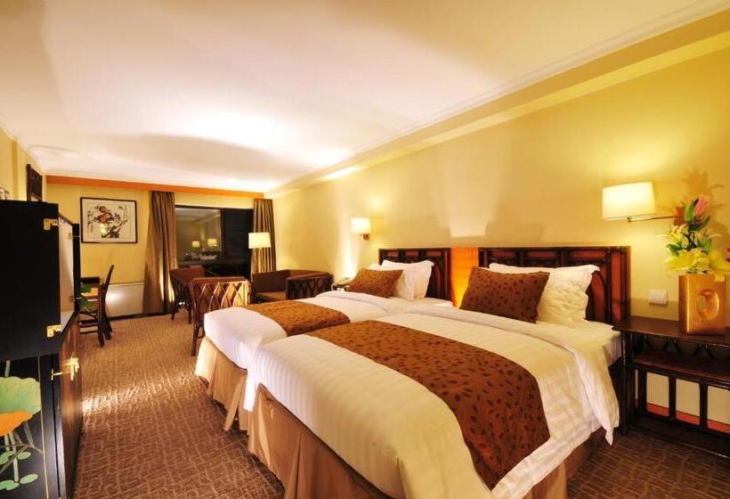 اتاق استاندارد با چشم‌انداز دریاچه, Jianguo Hotel Xi An