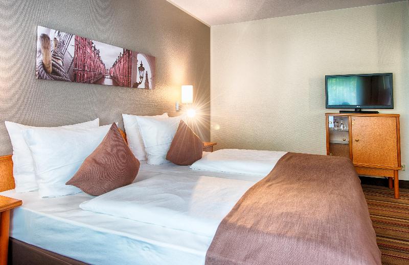 コンフォートトリプルルーム, Leonardo Hotel Hamburg Airport