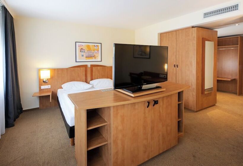 Семейный Номер, Achat Hotel Braunschweig