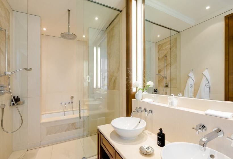 اتاق لوکس, Excelsior Hotel Ernst Am Dom