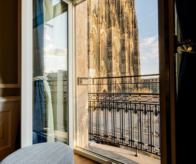 سوئیت با چشم‌انداز, Excelsior Hotel Ernst Am Dom