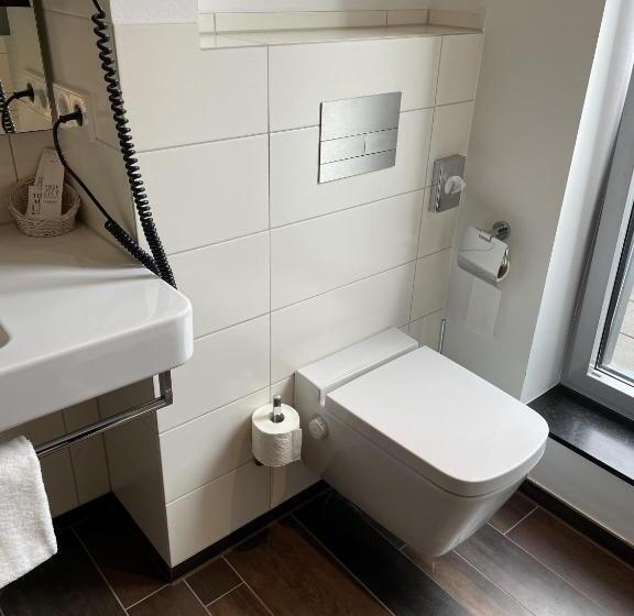 Quarto Superior Individual, Lindenhof
