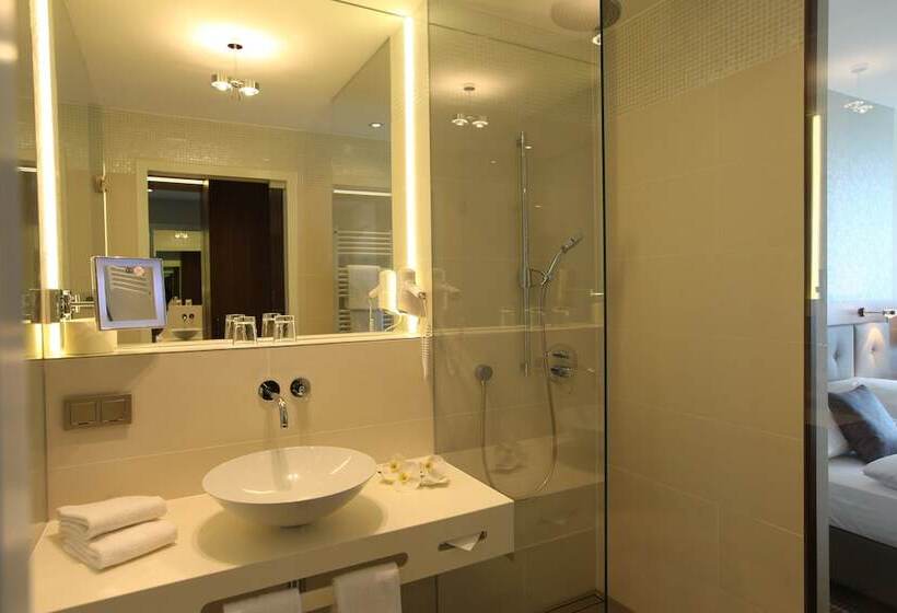 اتاق سوپریور, Schlosshotel Kassel