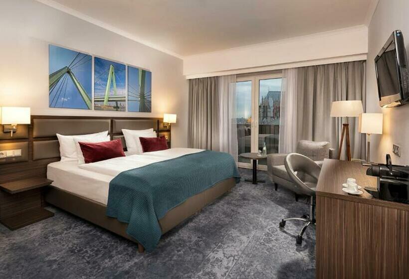 اتاق لوکس با چشم‌انداز شهر, Wyndham Köln