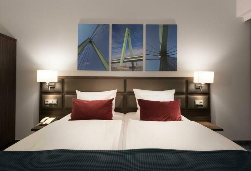 اتاق لوکس با چشم‌انداز شهر, Wyndham Köln