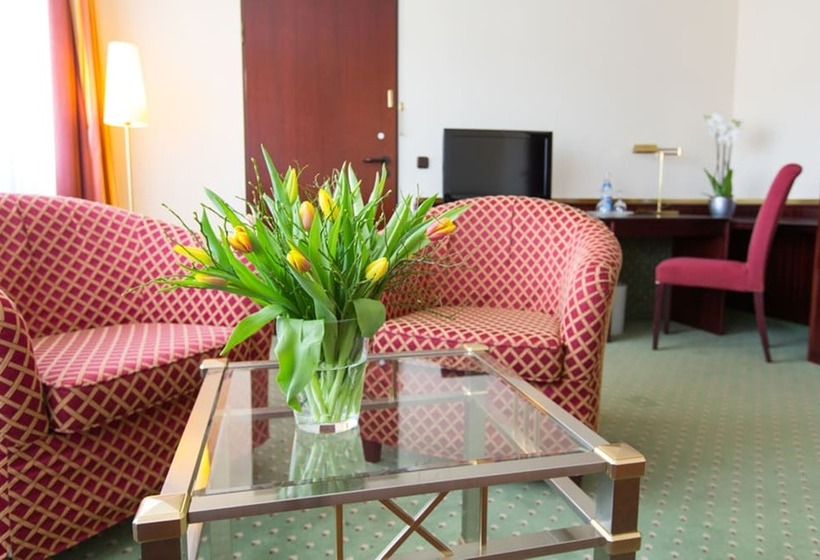 Suite Junior, Amedia Siegen, Trademark Collection By Wyndham