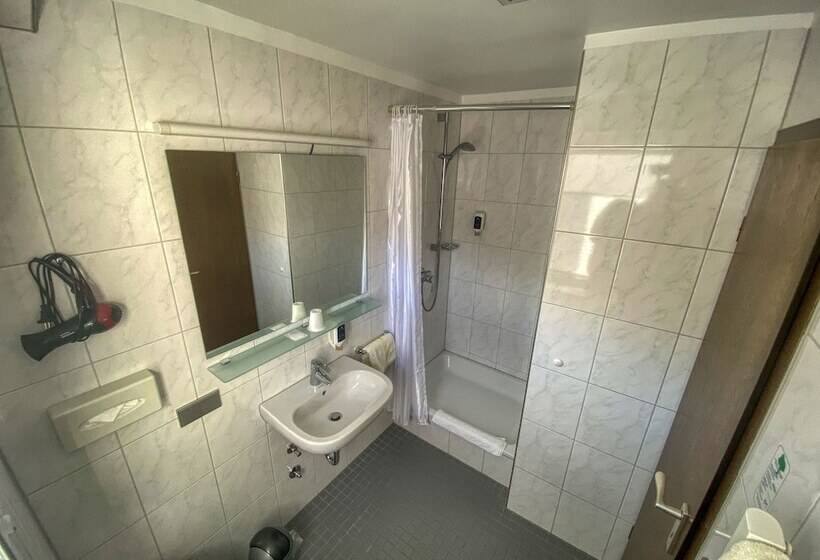 اتاق اکونومی یک تخته, City Partner Hotel Berliner Hof