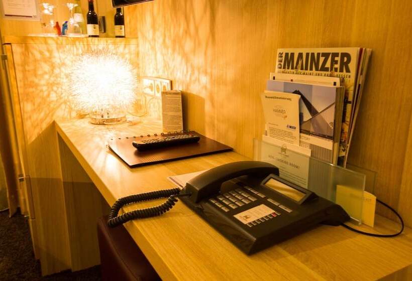 اتاق راحتی یک تخته, Top Hotel Hammer   Mainz Hauptbahnhof