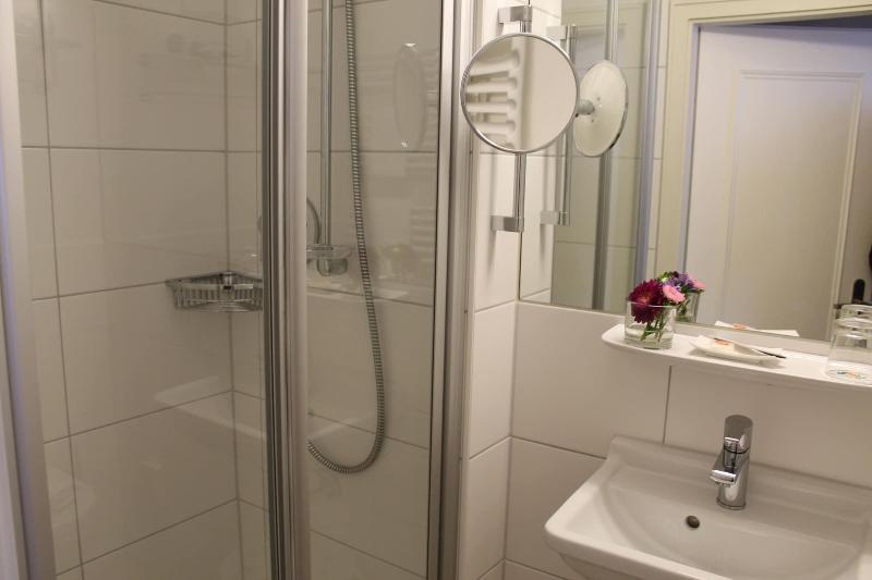 Номер Стандарт, Stadt Gut Hotel Gasthof Goldener Adler
