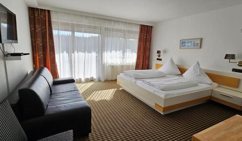 家庭间, Schwaben Hotel Ebnisee