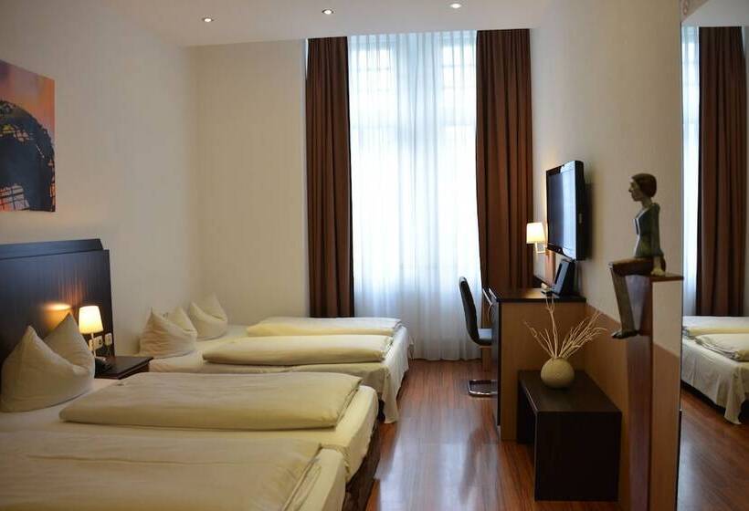 اتاق استاندارد چهار تخته, Arthotel Munich