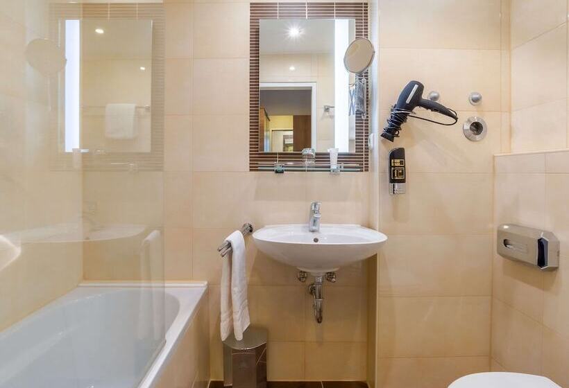 اتاق استاندارد, Astor