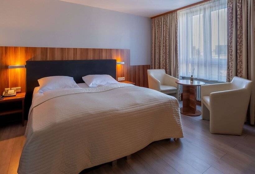 اتاق استاندارد, Astor