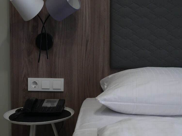 اتاق استاندارد, Astor