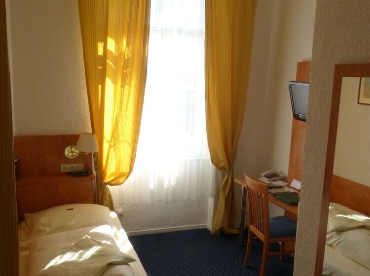 Номер Стандарт Индивидуальный, Bayerischer Hof Starnberg