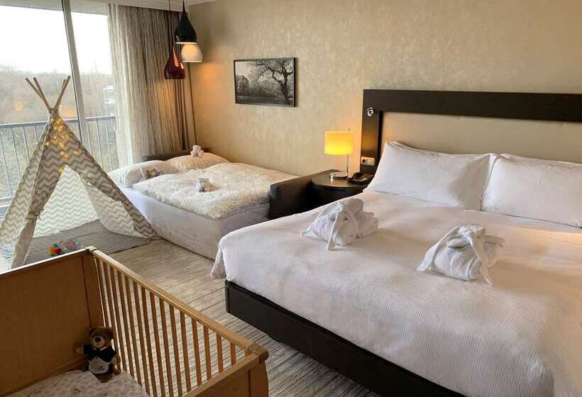 اتاق خانوادگی, Hilton Munich Park