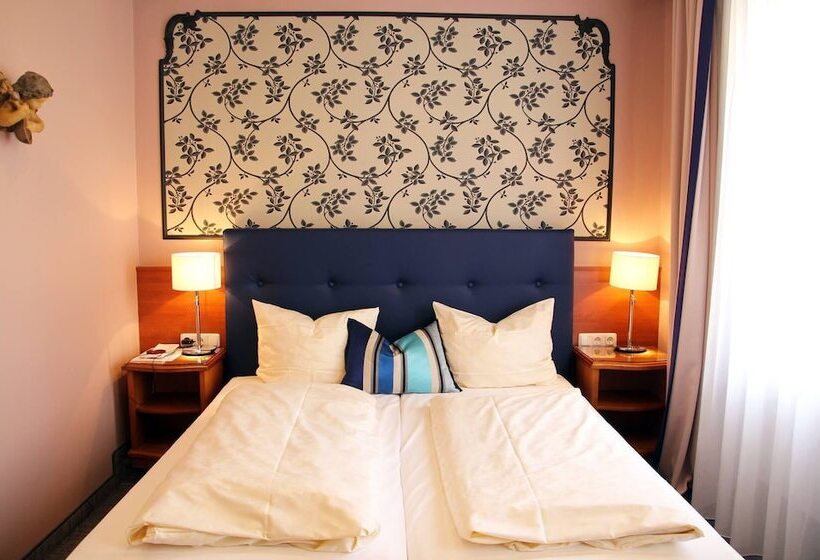 Номер Комфорт, Historik Hotel Goldener Hirsch Rothenburg