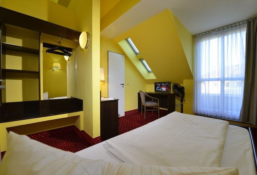 Номер Стандарт Индивидуальный, Invite Hotel Nürnberg City